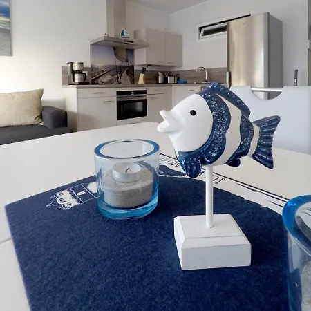 דירה Ferienwohnung Meerzeit דירהאגן